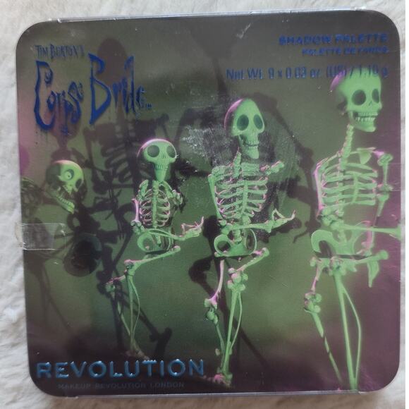 Corpse Bride Grave Misunderstanding Eyeshade Palette. Revolution - Picture 3 of 5